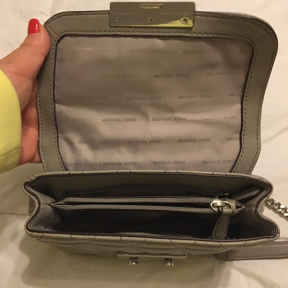 Small Michael Kors Quilted Handbag - Picture 4 of 13